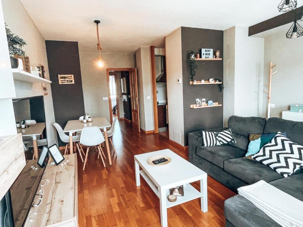 Apartamento Cemba ポンフェラダ エクステリア 写真